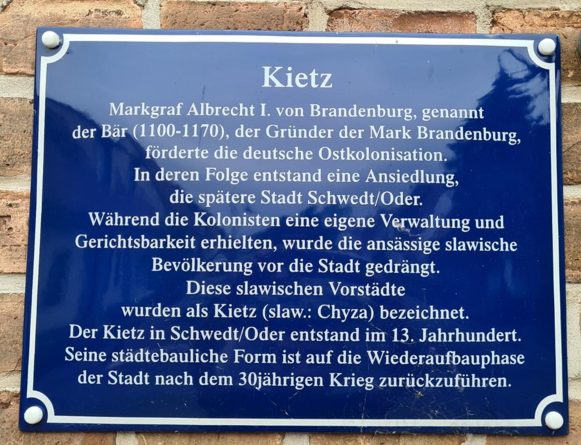 Die Ferienwohnung "Am Kietz" Шведт Екстер'єр фото